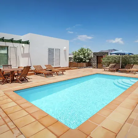 Vila Belvilla By Oyo Mango 4 Pax