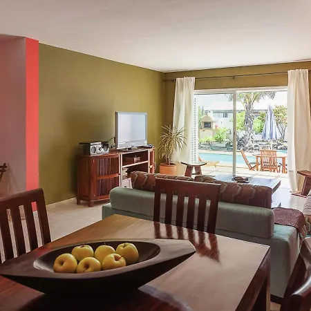 Belvilla By Oyo Mango 4 Pax Vila